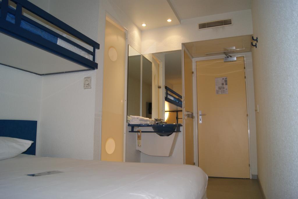 Ibis Budget Nevers Varennes Vauzelles Chambre photo
